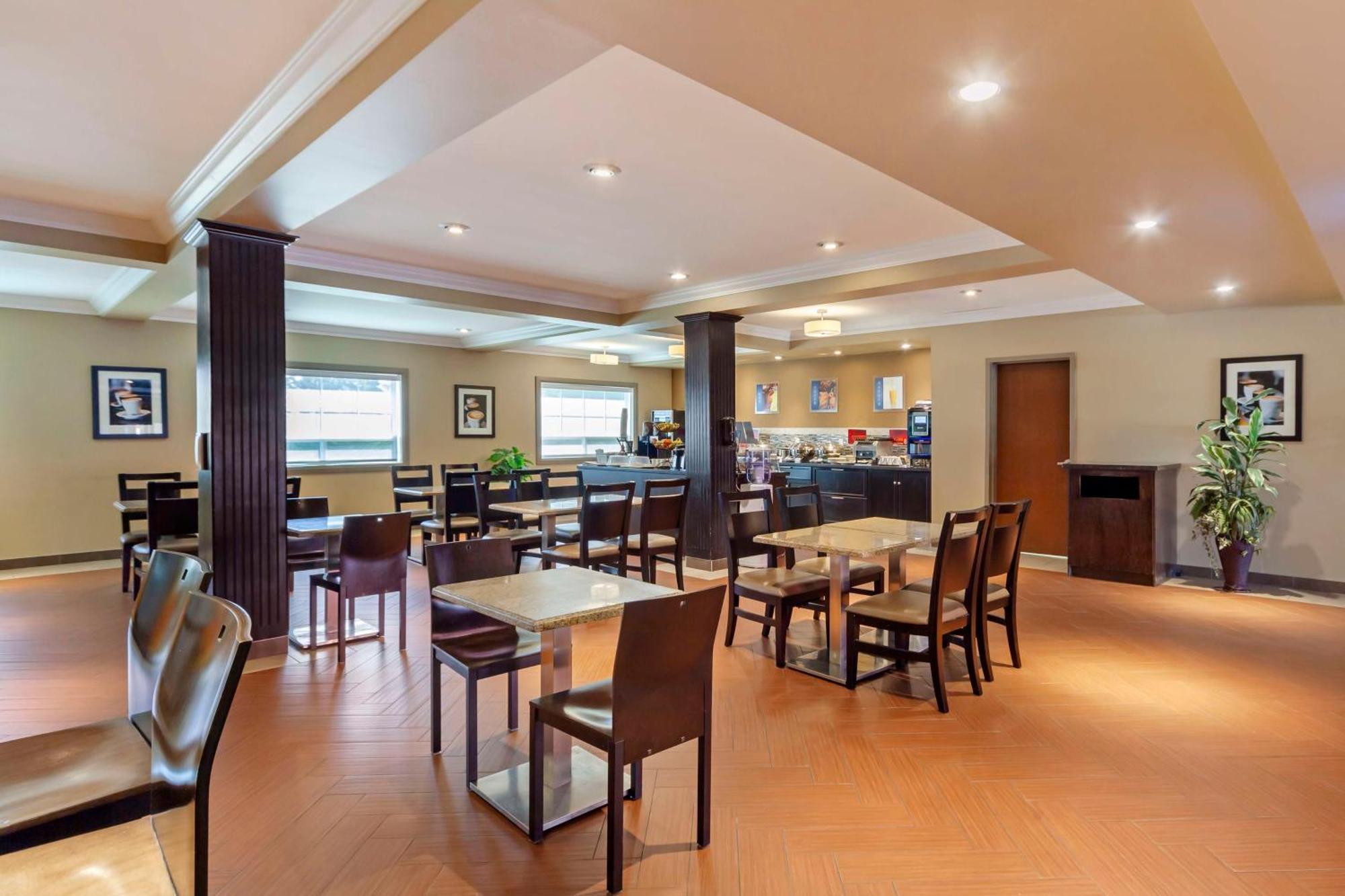 Best Western Plus Peace River Hotel & Suites Eksteriør billede